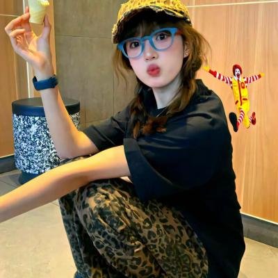 淑女潮女咀对咀